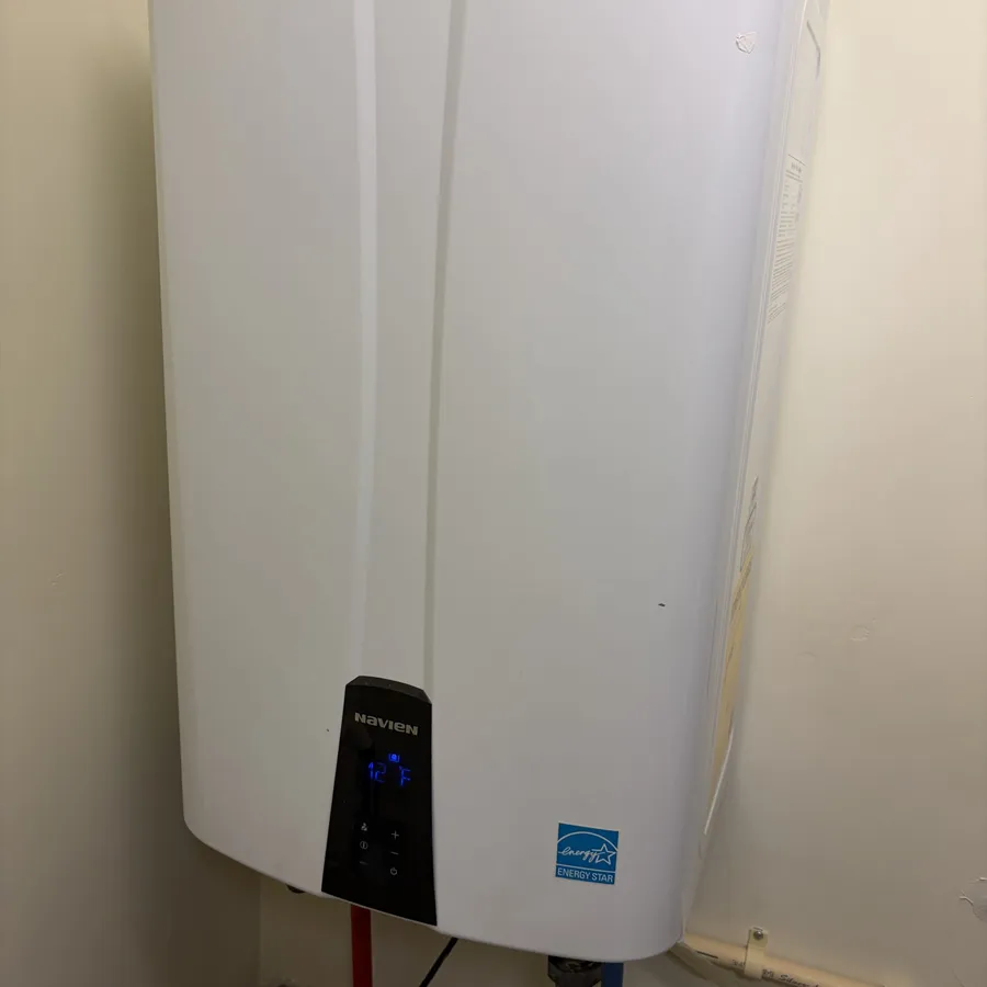 Tankless water heater wall-mounted installation