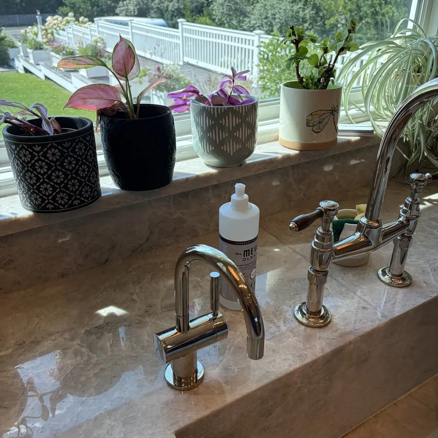 Kitchen faucet installation